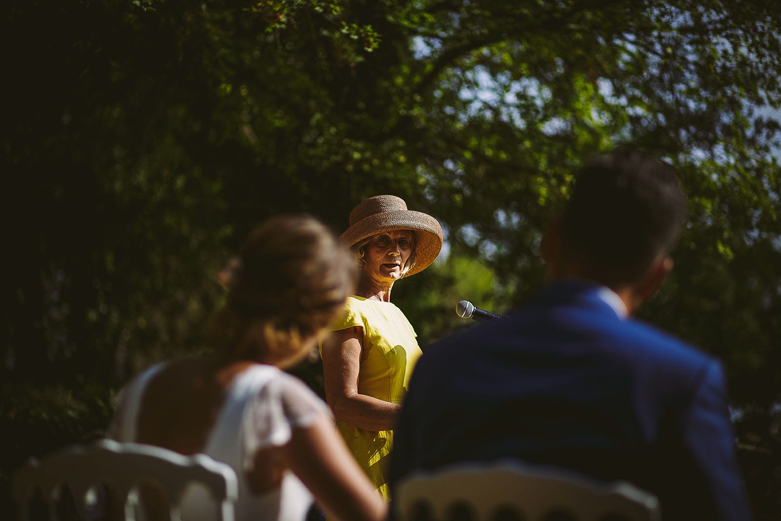 Mariage au Comptoir Saint Hilaire. Discours de la maman à la cérémonie laïque. David Pommier photographe de mariage
