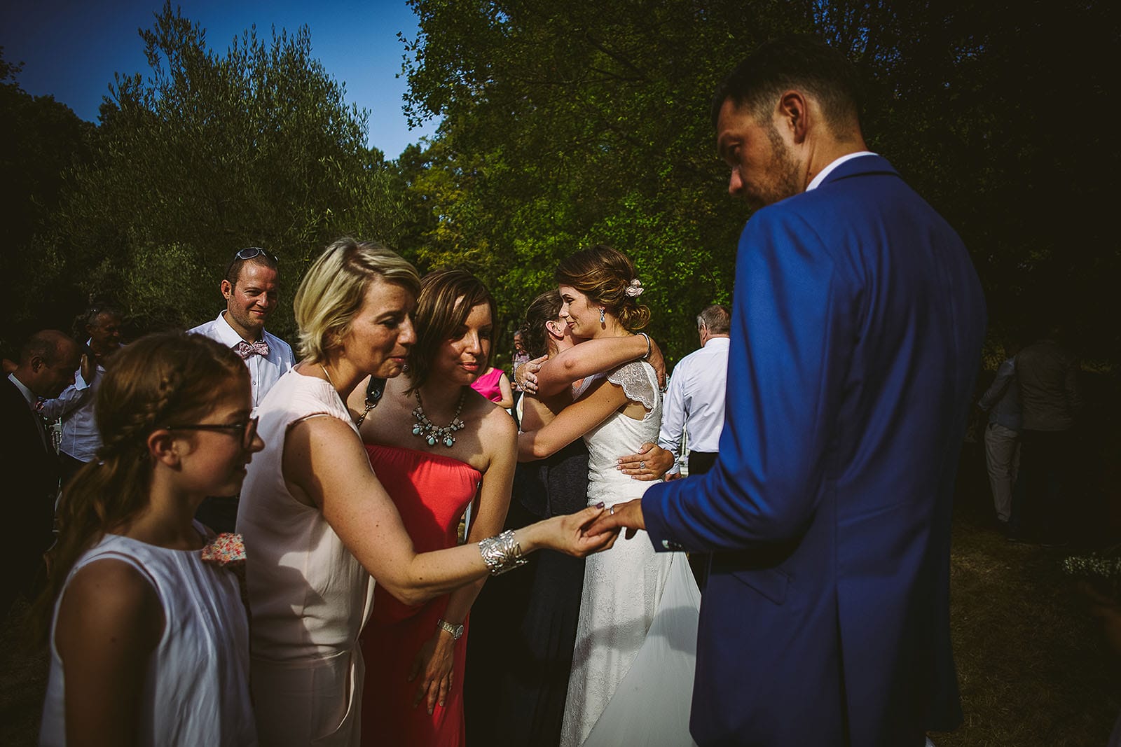 Mariage au Comptoir Saint Hilaire. Félicitation des amis