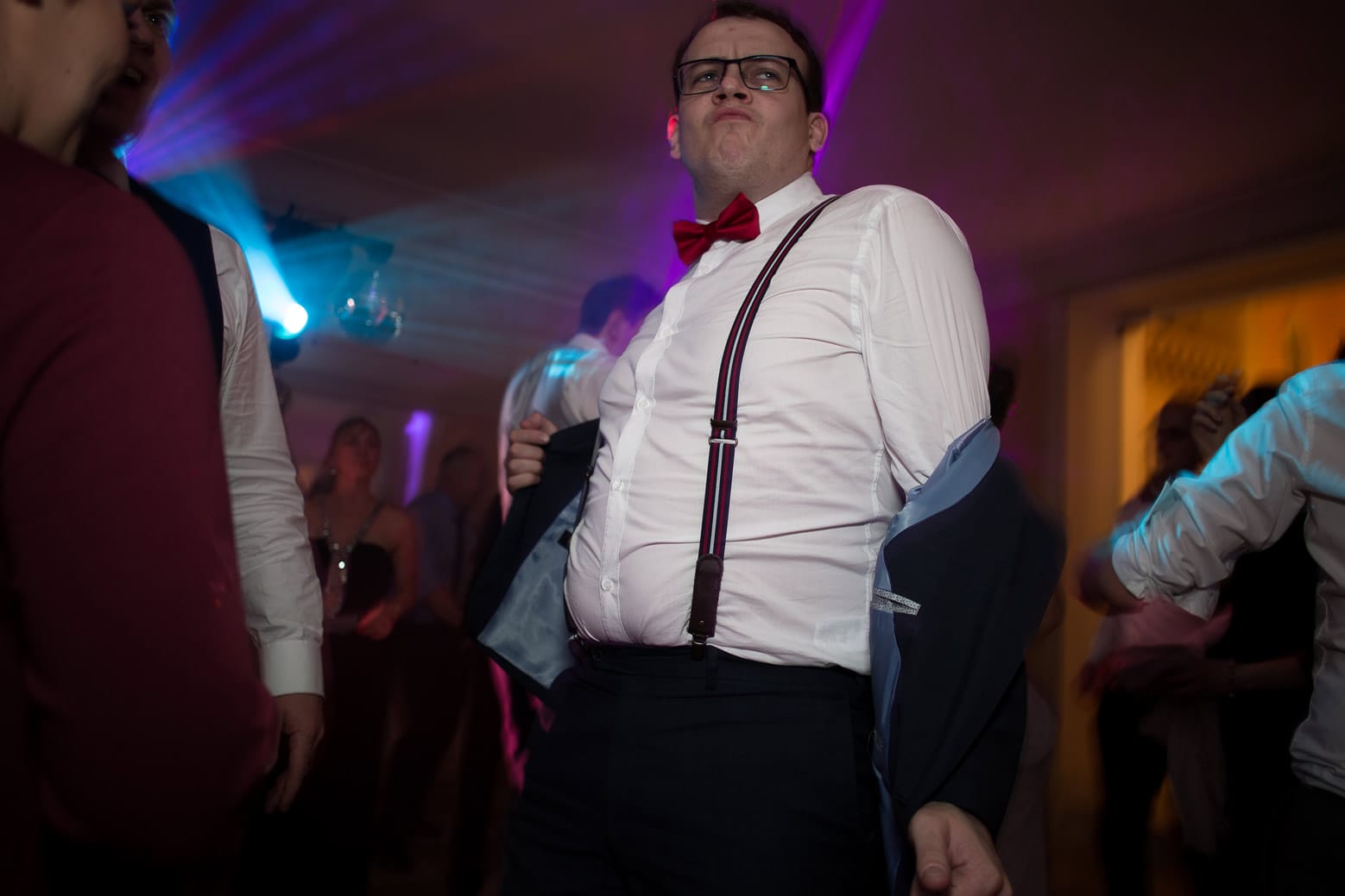 Hotel Royal Saint Mart Royat Clermont Ferrand Les invités dansent au mariage