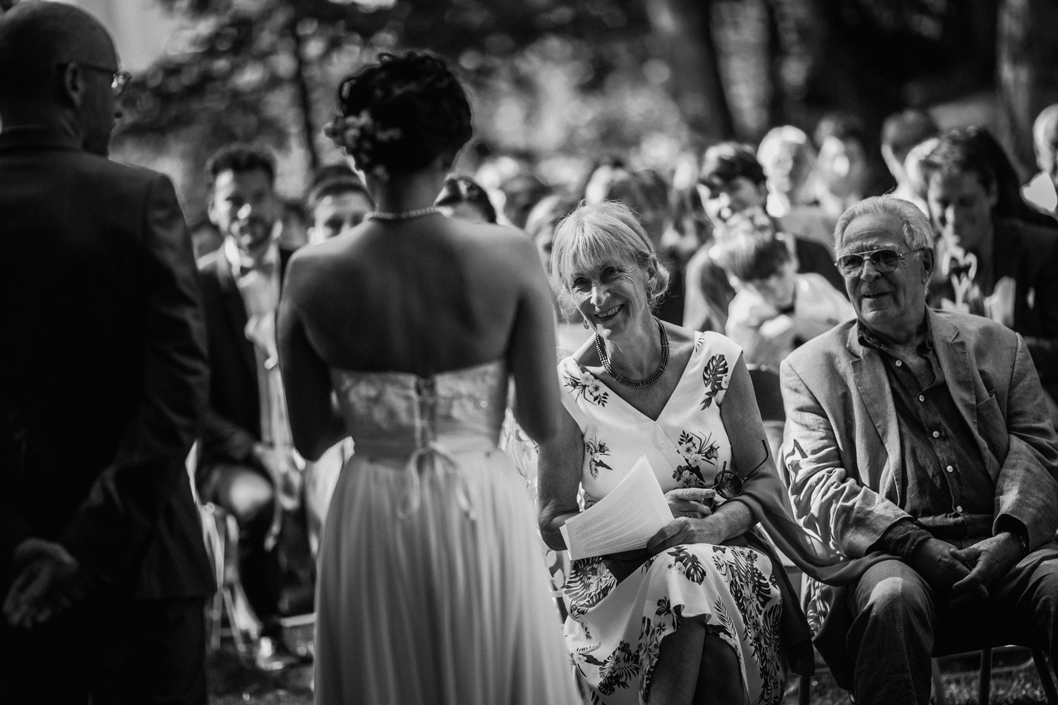 photographe-de-mariage-aurillac-domaine-du-breuil-cantal-david-pommier-emotion (19) Reportage de mariage au domaine du breuil de doue à brives charensac