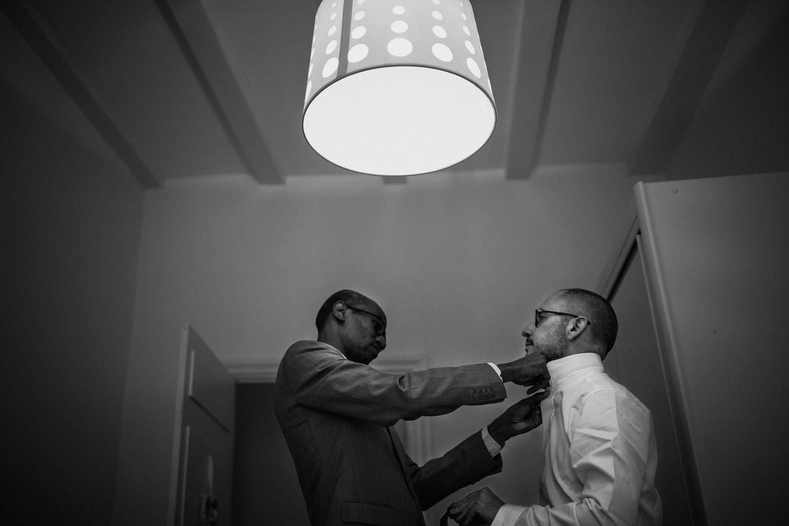 photographe-de-mariage-aurillac-domaine-du-breuil-cantal-david-pommier-emotion (2) Reportage de mariage au domaine du breuil de doue à brives charensac