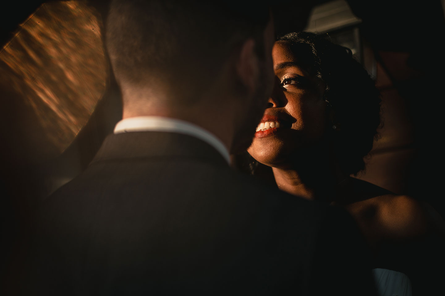 mariage-a-lyon-photographe-david-pommier-domaine-de-bellevue-anse-mariée-soleil Meilleures photographies de mariage du photographe de mariage David Pommier. Le soleil arrive sur la saison des mariages 2018