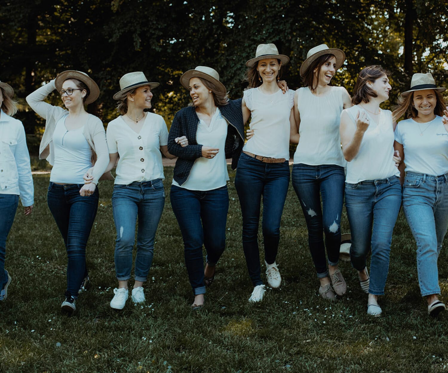 Enterrement de vie de jeunes filles à Lyon. Photographe mariage Lyon - EVJF