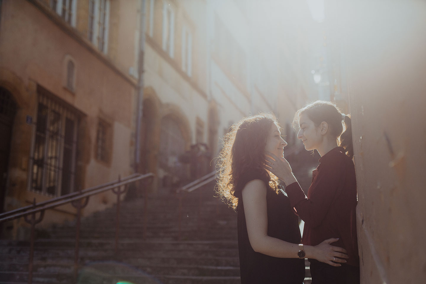 love-session-engagement-vieux-lyon-photographe-david-pommier-(19-sur-58) Séance photo de couple à Lyon, Love Session