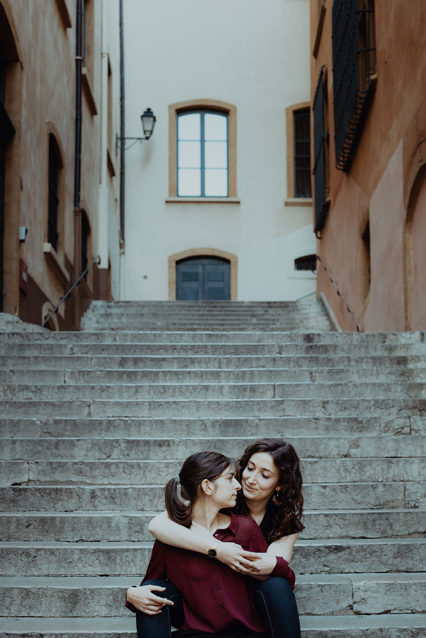 love-session-engagement-vieux-lyon-photographe-david-pommier-(29-sur-58) Séance photo de couple à Lyon, Love Session