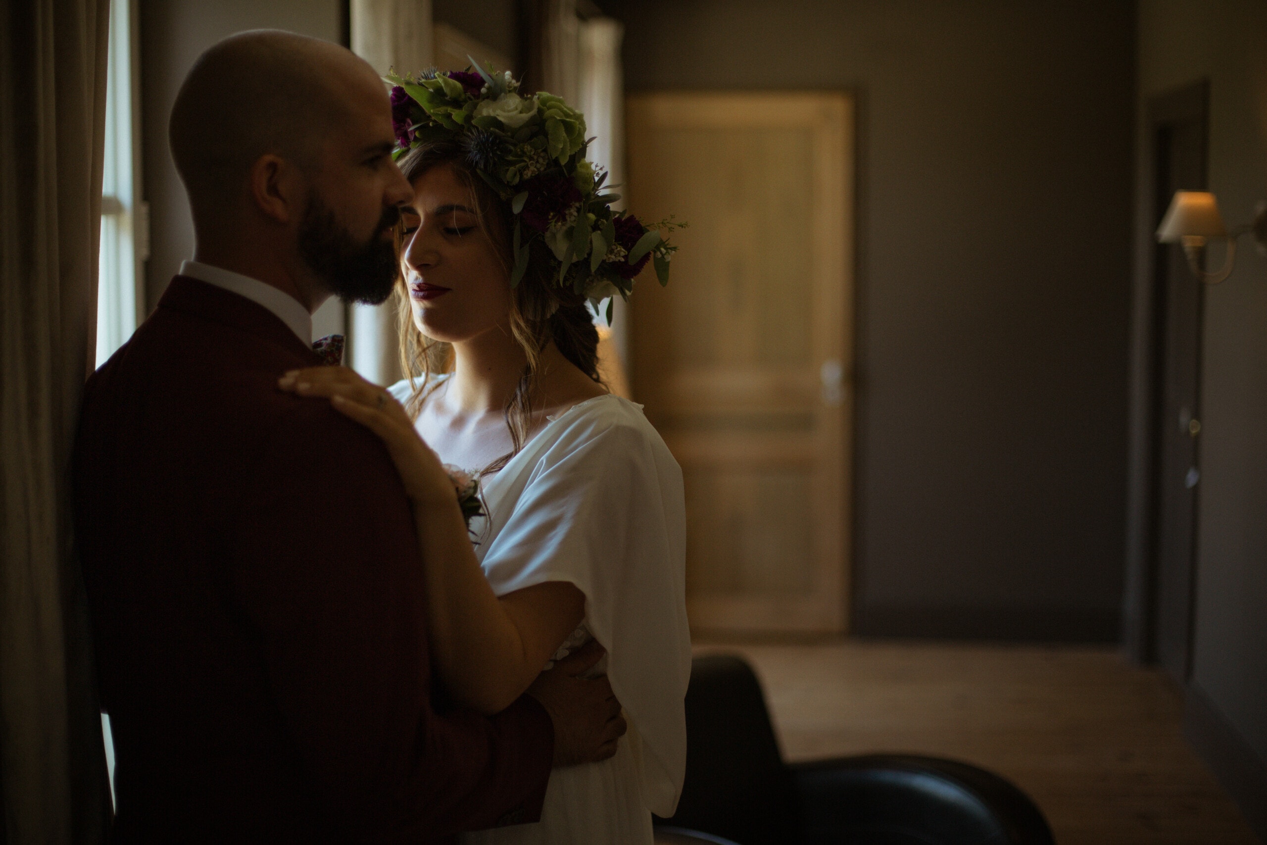 @davidpommier-photographe-mariage-chateau-de-planchevienne (1 sur 1)-17 Photo de couple durant le first look