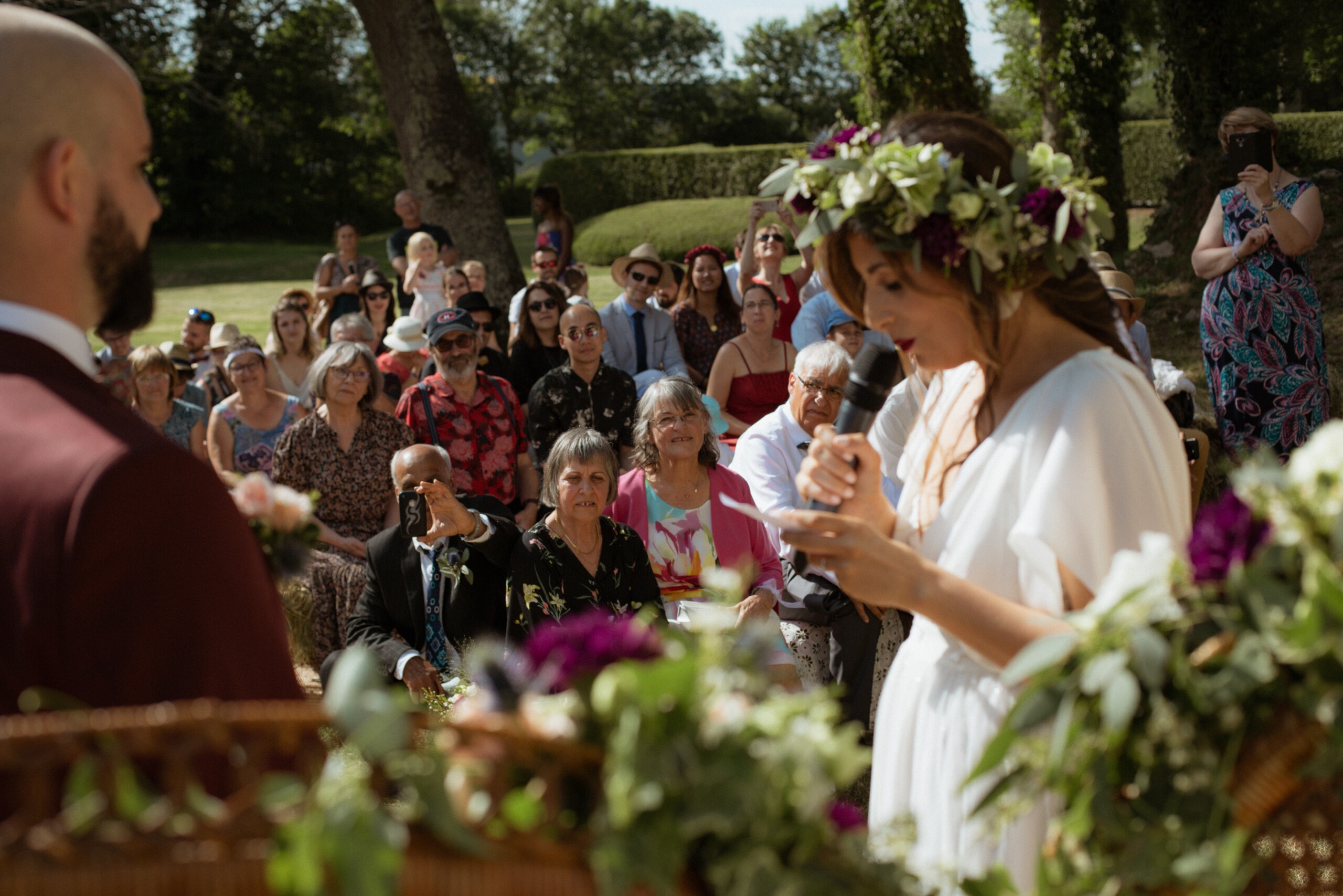 @davidpommier-photographe-mariage-chateau-de-planchevienne (1 sur 1)-32 Discours des mariés sous le regard des parents et des invités