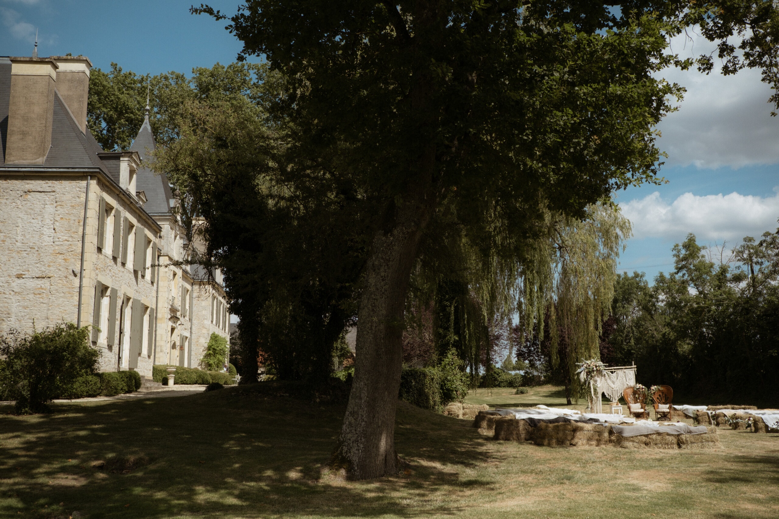@davidpommier-photographe-mariage-chateau-de-planchevienne (1 sur 1)-6 Emplacement de la cérémonie Läique