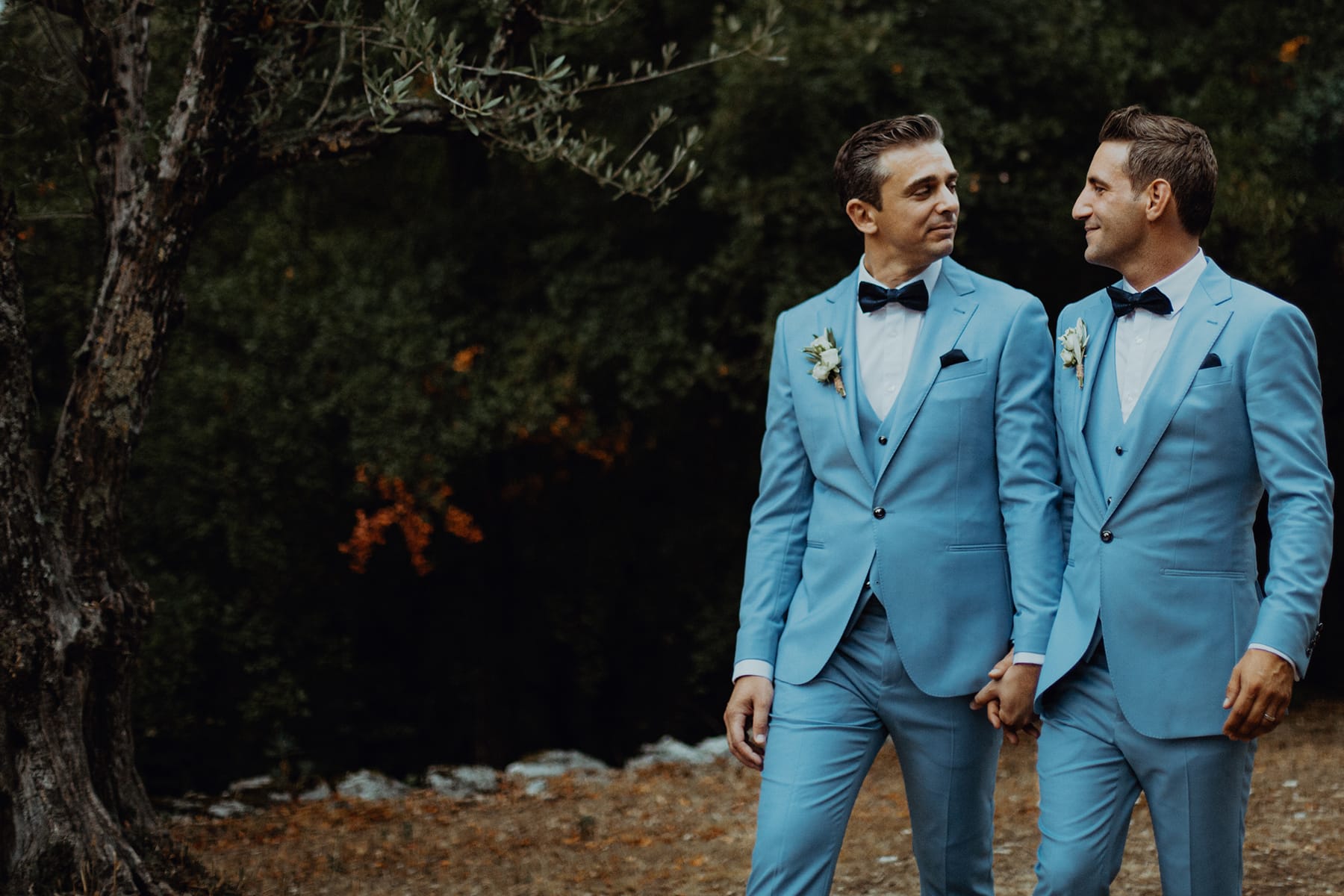 Reportage de mariage au Comptoir Saint Hilaire - Alès Couple gay