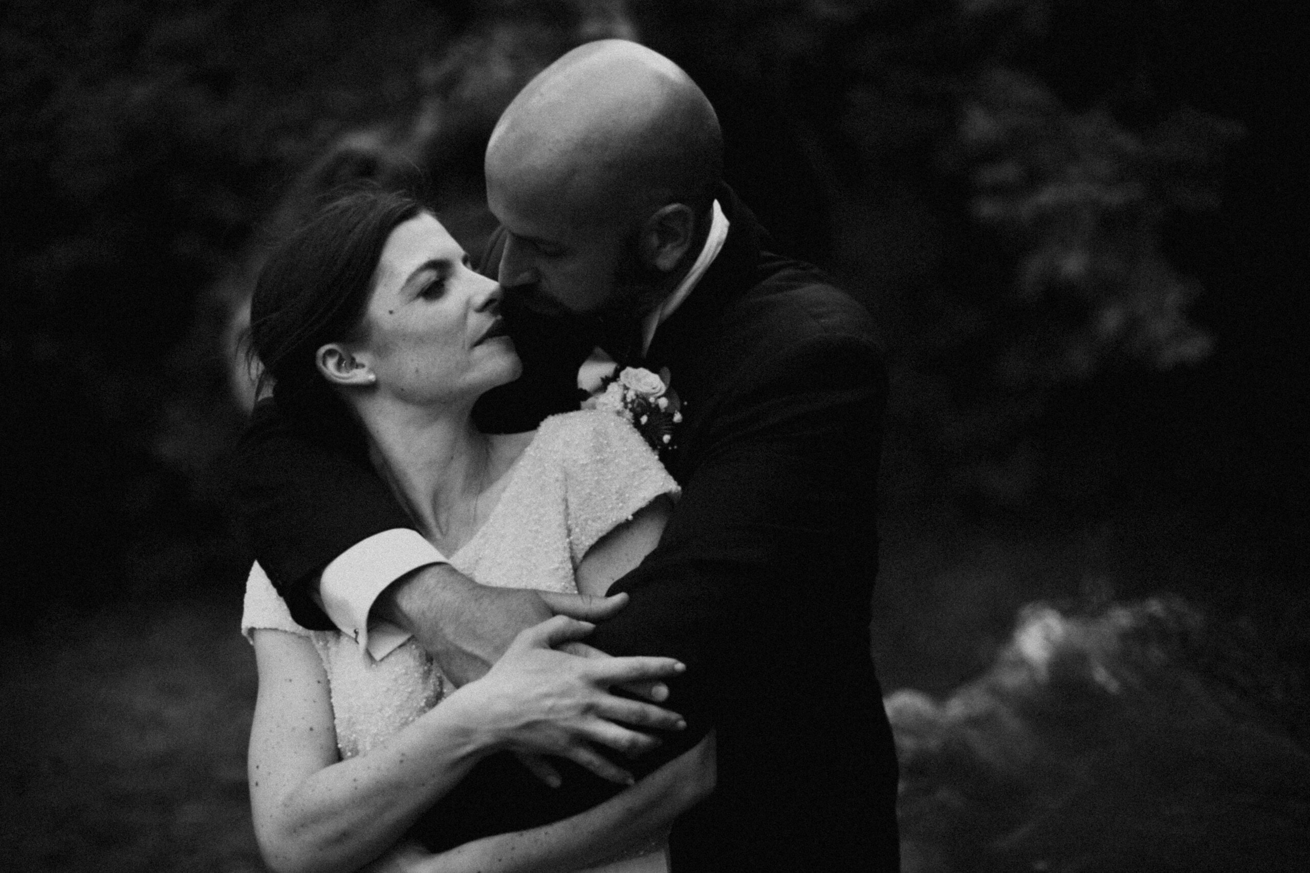 @pommierdavid-photographe-de-mariage-en-isere-beaurepaire (1065 sur 1480) Mariage dans la maison familiale