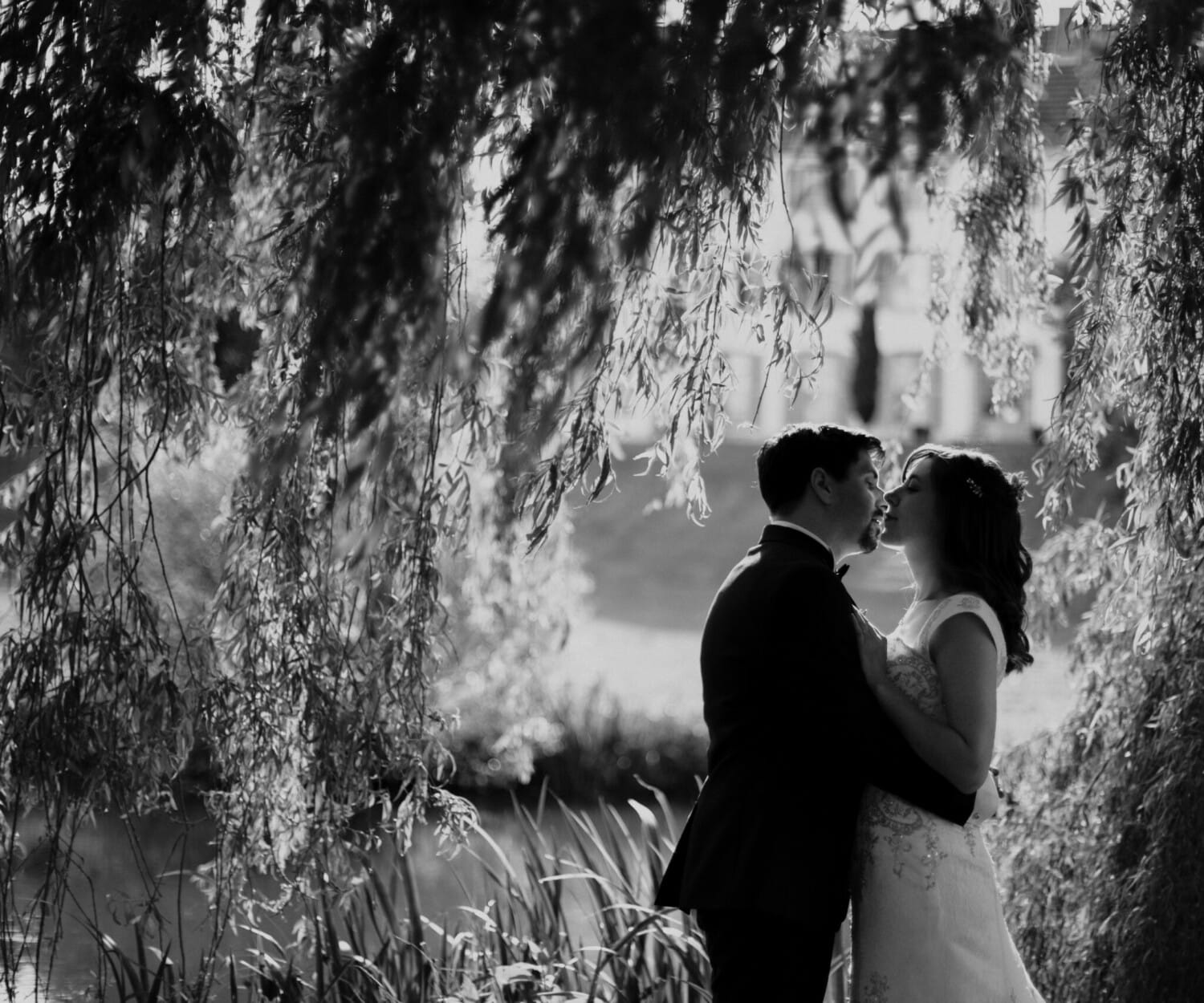 Août : L’Été à Son Sommet, L’Amour en Pleine Lumière