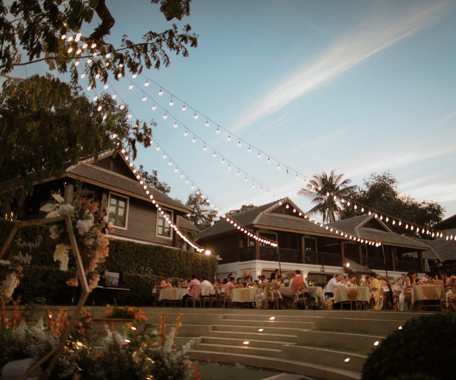 Mariage en Novembre : Une Dernière Lumière Avant de Repartir Sous le Soleil d’Asie