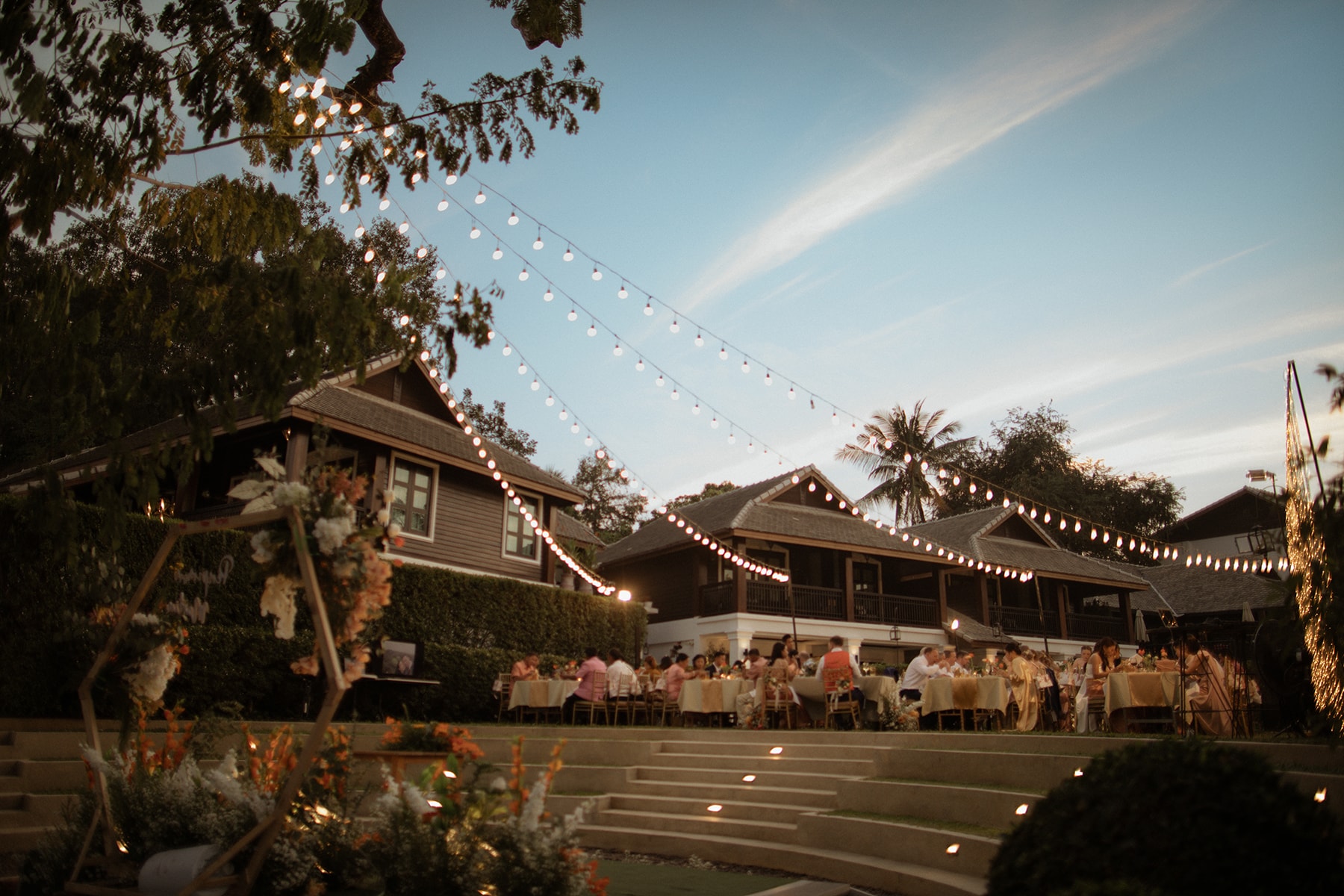 david-pommier-wedding-photographer-thailand-chiangmai (65 sur 77) Mariage en Novembre : Une Dernière Lumière Avant de Repartir Sous le Soleil d’Asie